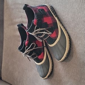 Sorel out and about bootie Buffalo check